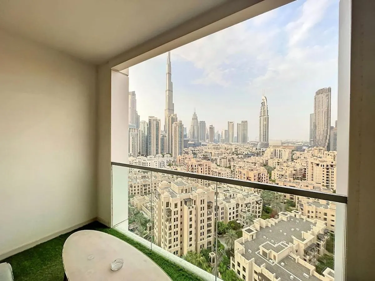 Bellevue Tower 1 - Vibrant Two Bed In Business Bay Apartment Dubai